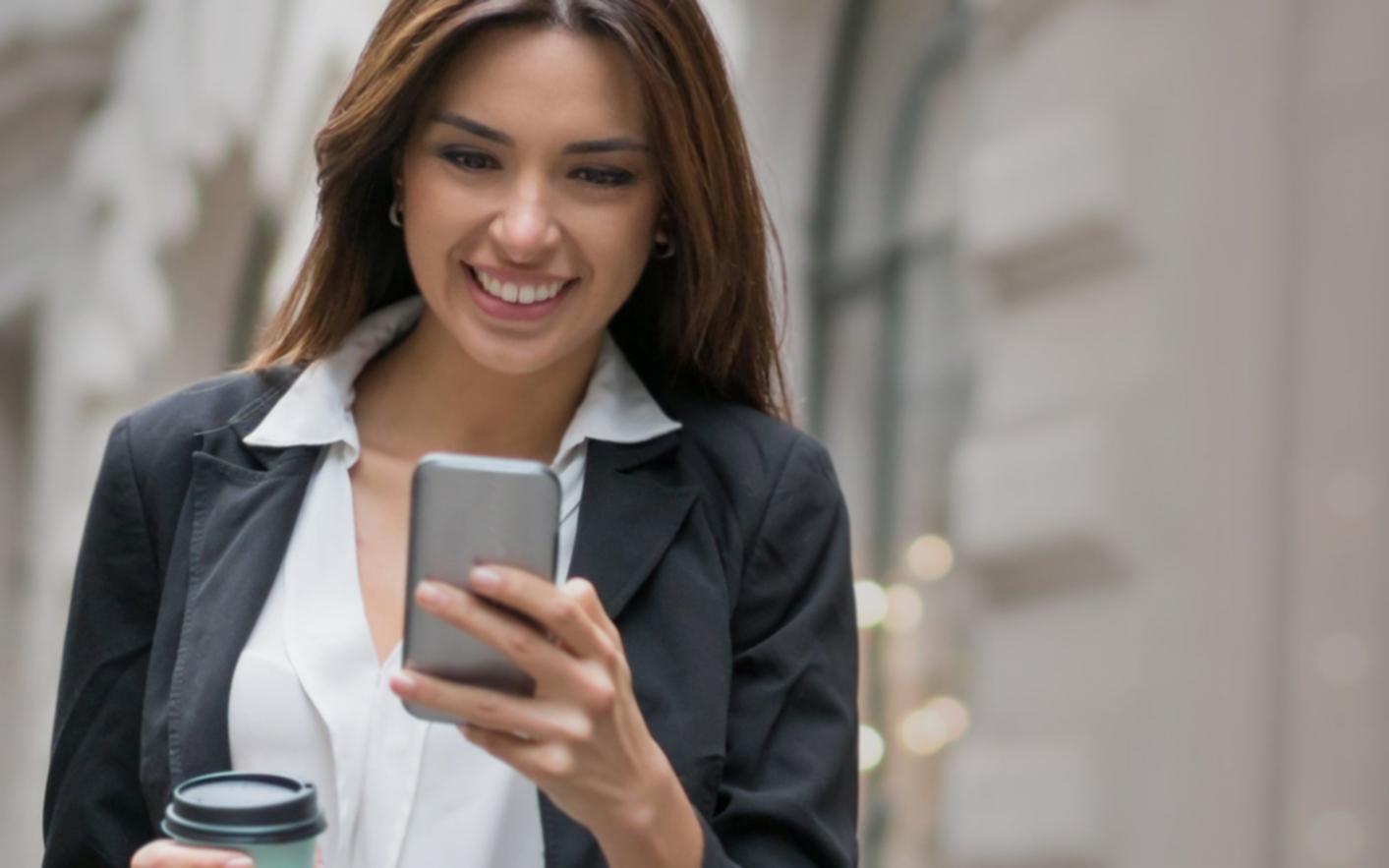 Praktische Keyword-Analyse am Laptop